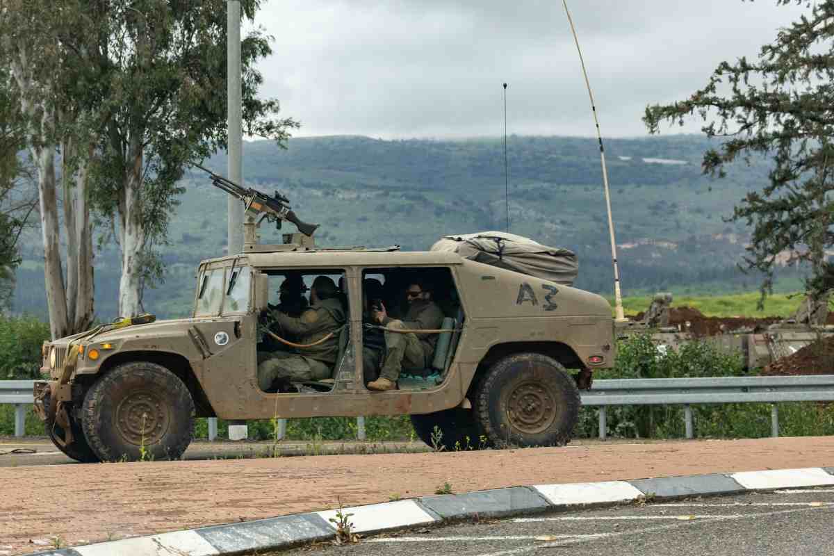 Israel prevé “varias semanas de combates” contra Irán y Hezbolá en Líbano