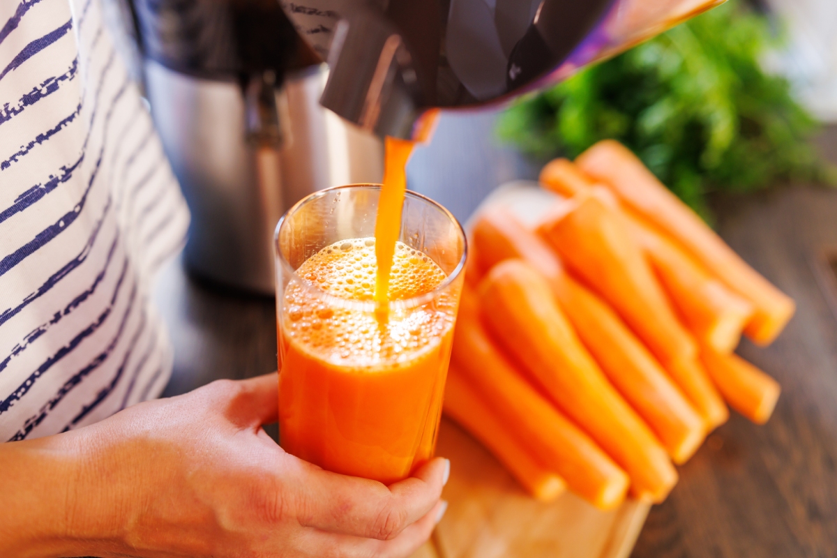 Jugo de zanahoria, sus beneficios y cómo consumirlo