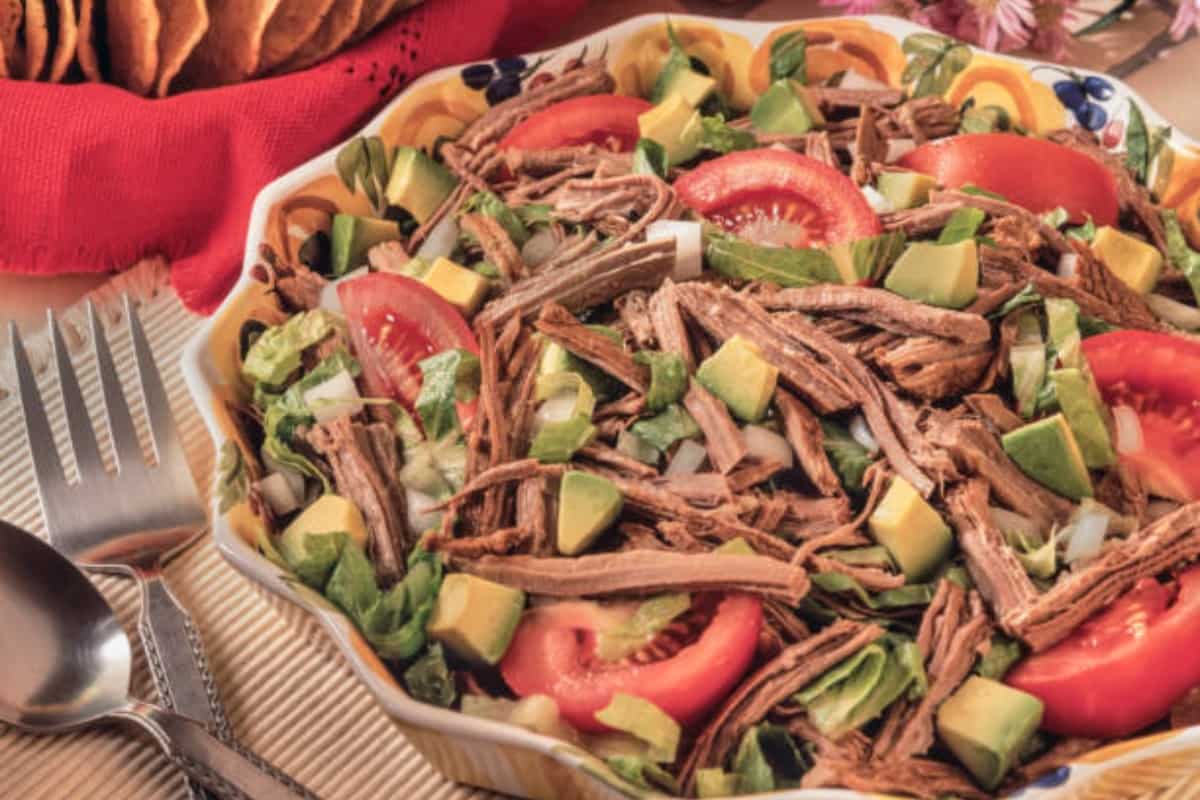 Te damos tips y recetas para cocinar la carne deshebrada de res y no te pierdas en el intento