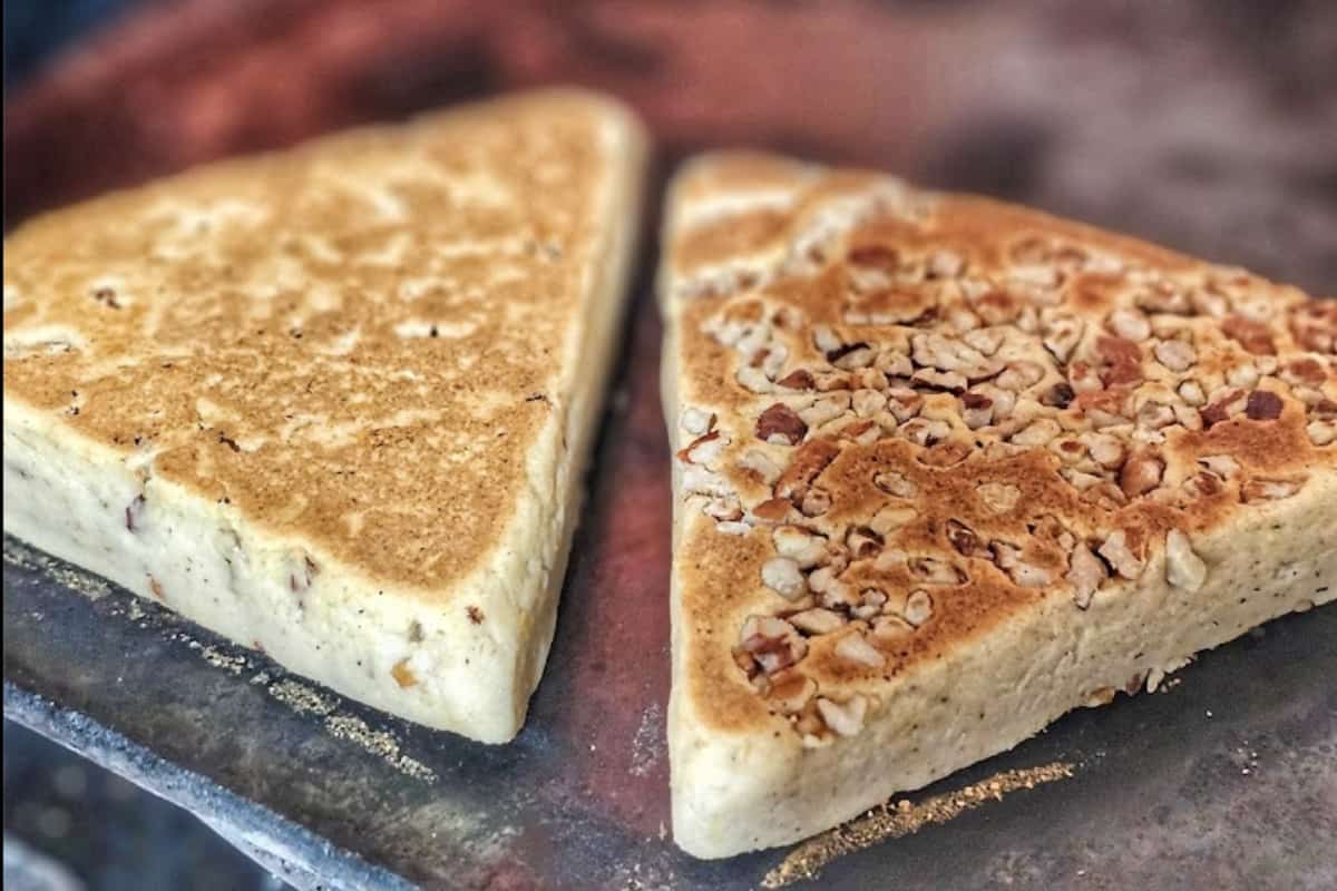 Así son los tlaxcales, el pan de maíz que nos encanta y es de Tlaxcala