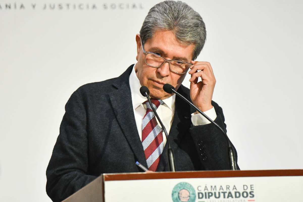 Monreal admite operación cicatriz con el PT por Plan B electoral