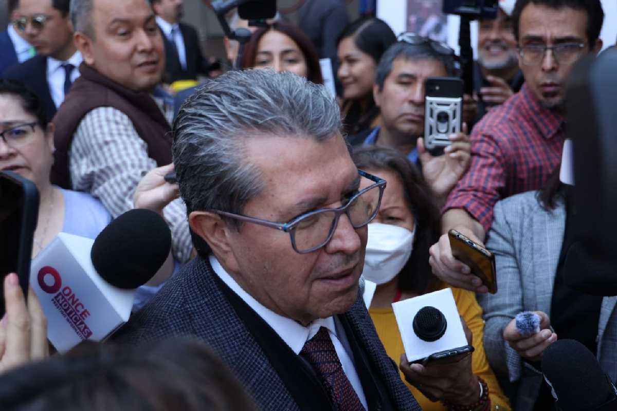 Monreal defiende campaña de Sheinbaum en revocación de mandato; PAN acusa “mordaza moderna”