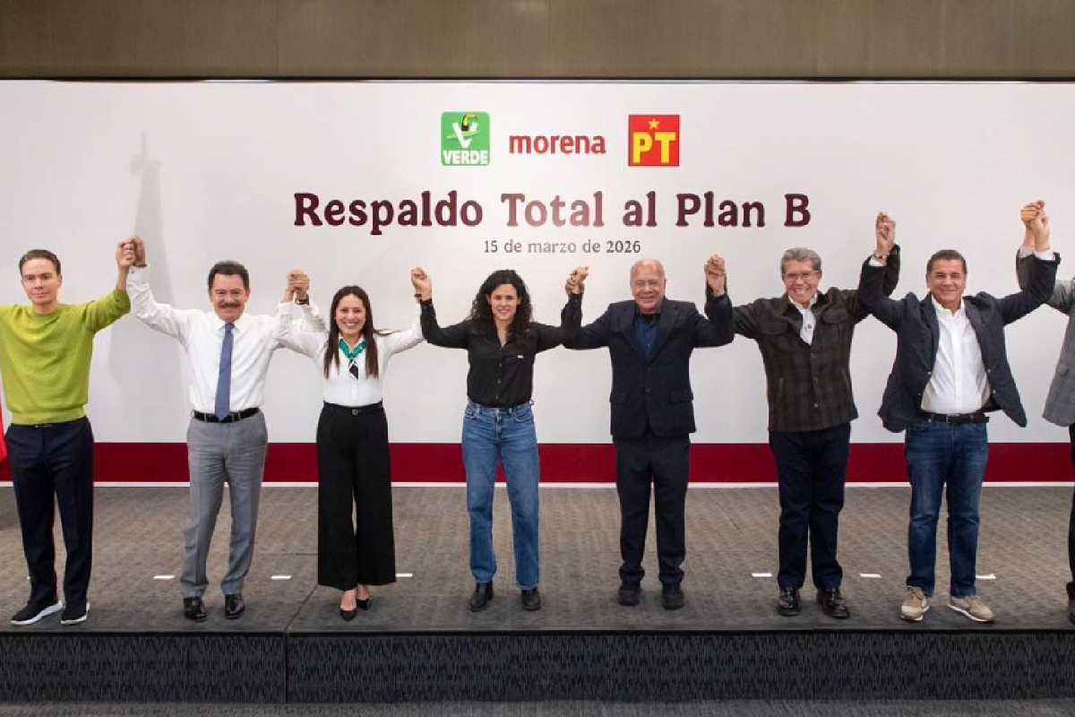 Monreal defiende campaña de Sheinbaum en revocación de mandato; PAN acusa “mordaza moderna”
