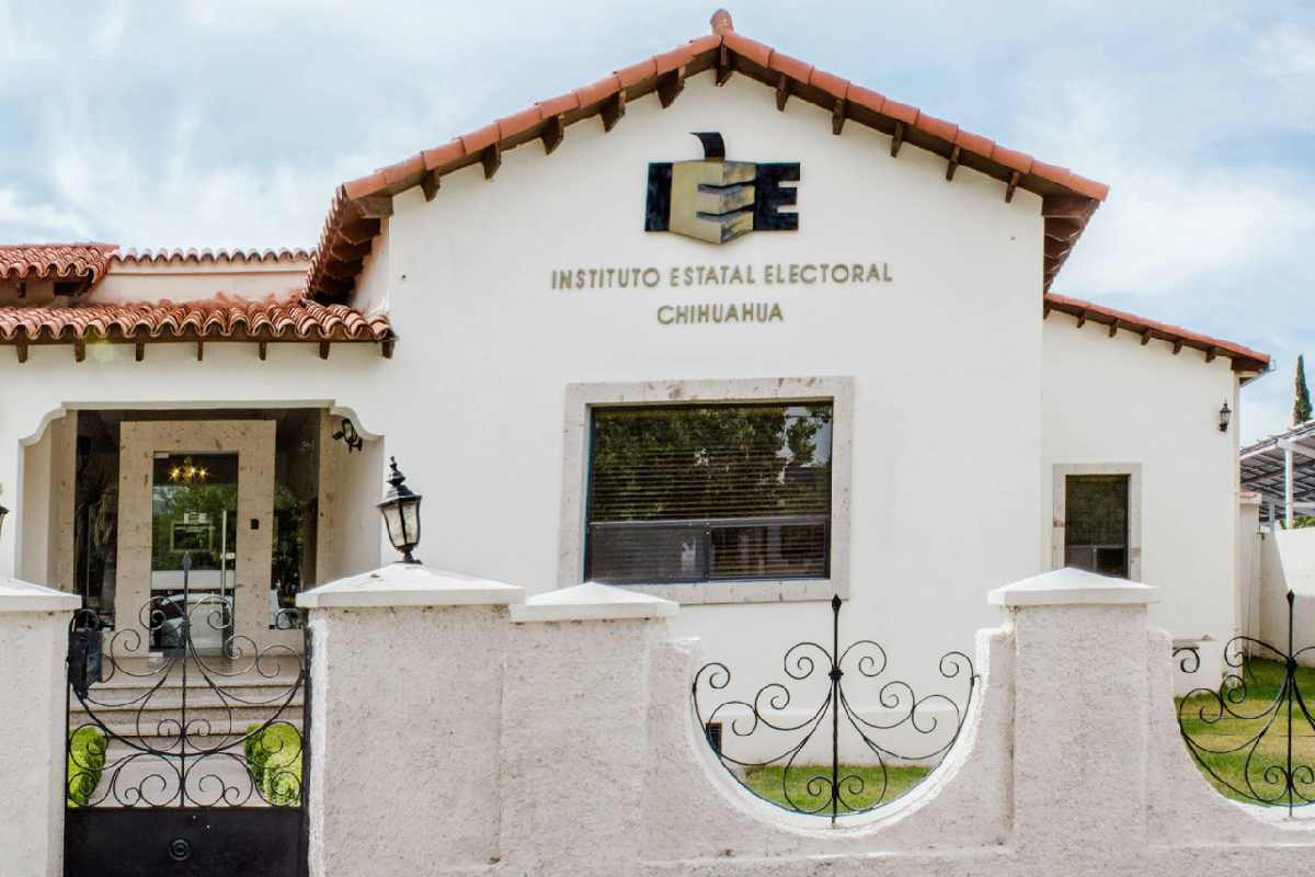 Movimiento estudiantil impulsa consulta pública para exigir educación superior gratuita en Chihuahua