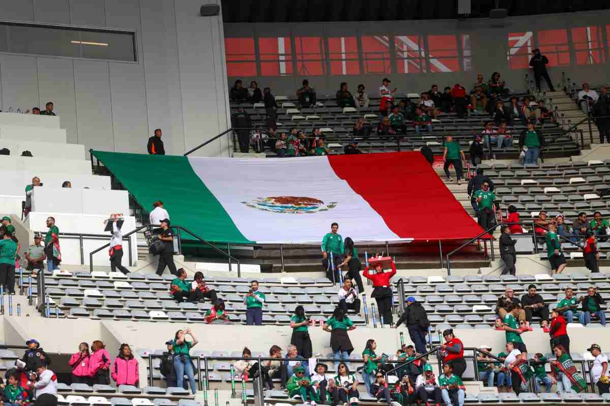 Muere aficionado en el estadio Azteca previo al juego México vs Portugal 