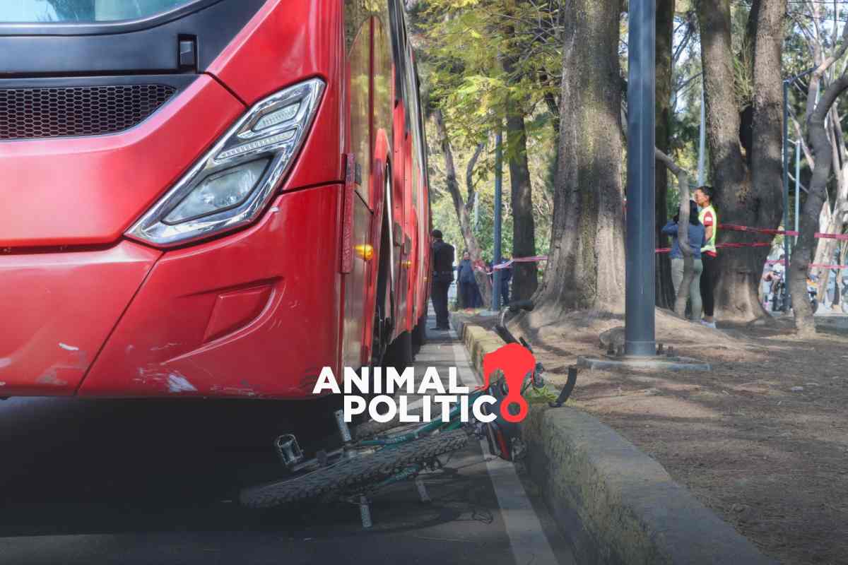 Muere ciclista tras ser atropellado por Metrobús en GAM; organización protesta para exigir seguridad