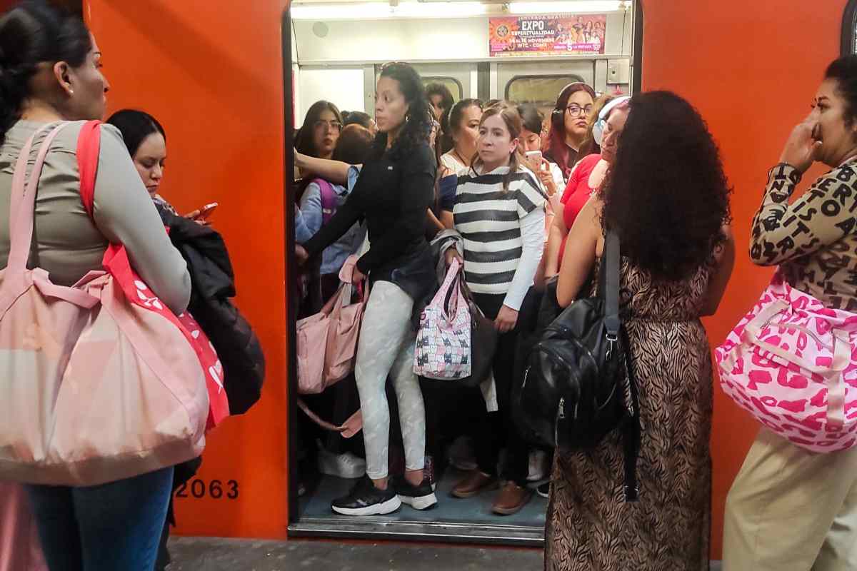 Mueren dos personas en Metro CDMX: investigan caída en Camarones y desvanecimiento en Chabacano