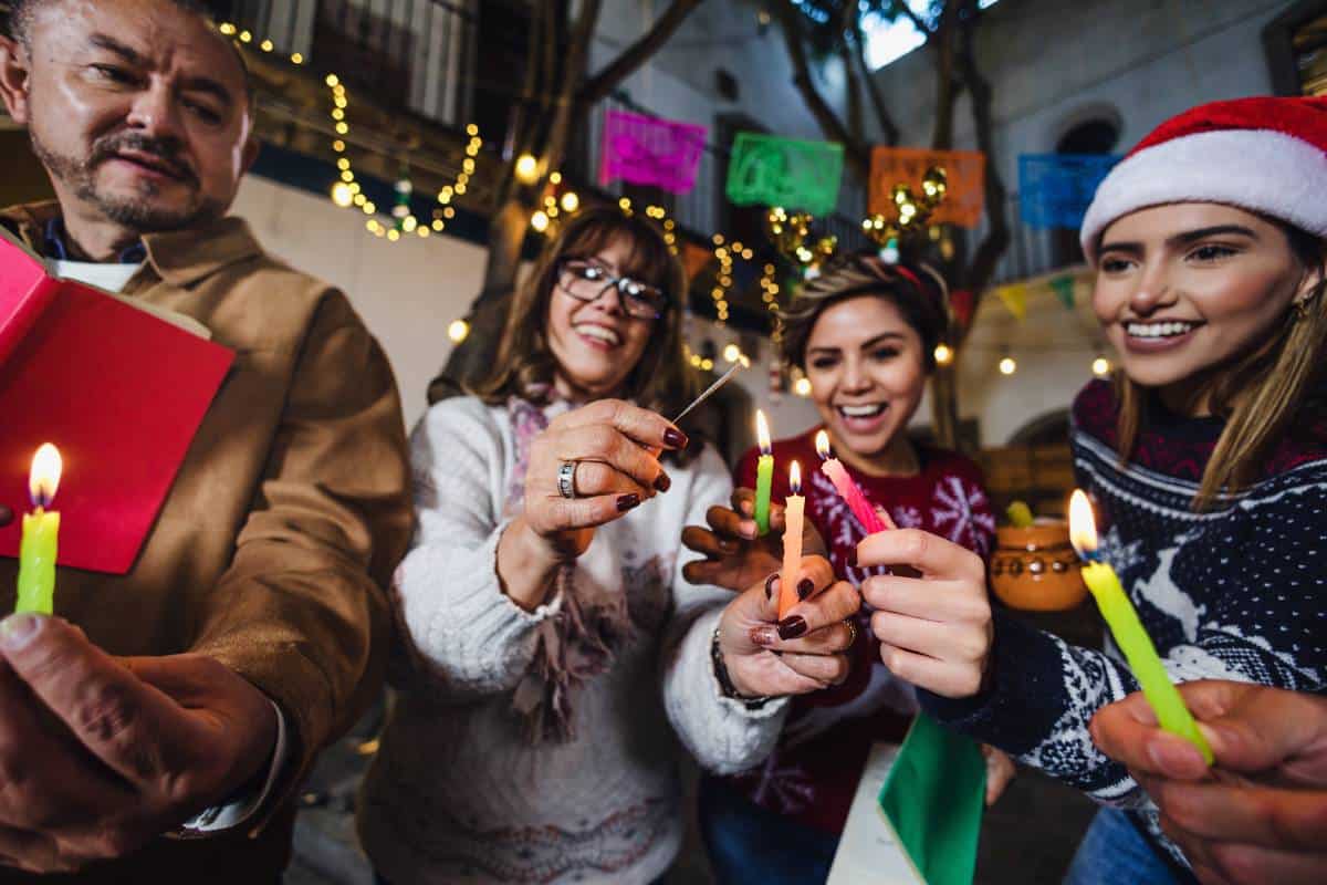 Opciones de antojitos mexicanos para tus posadas navideñas