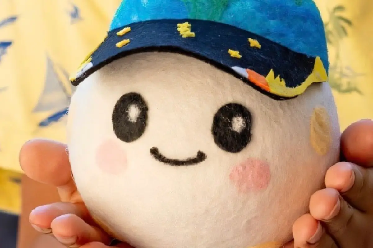 Rise, el peluche que orbitará la Luna con Artemis II