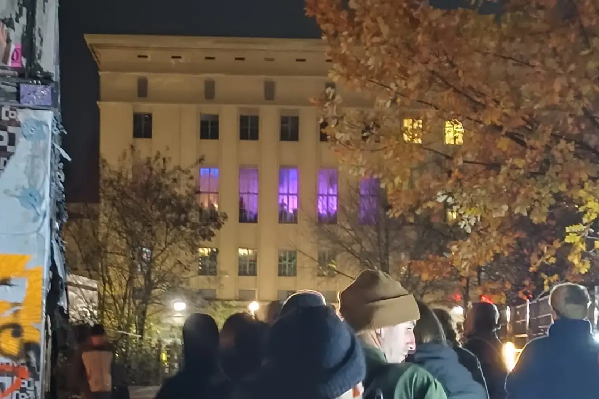 ¿Qué es Berghain? El club techno más temido y exclusivo del mundo (hasta Elon Musk fue rechazado)