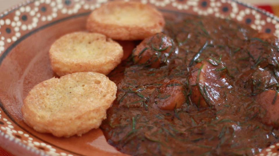 Cómo hacer tortitas de camarón para los romeritos