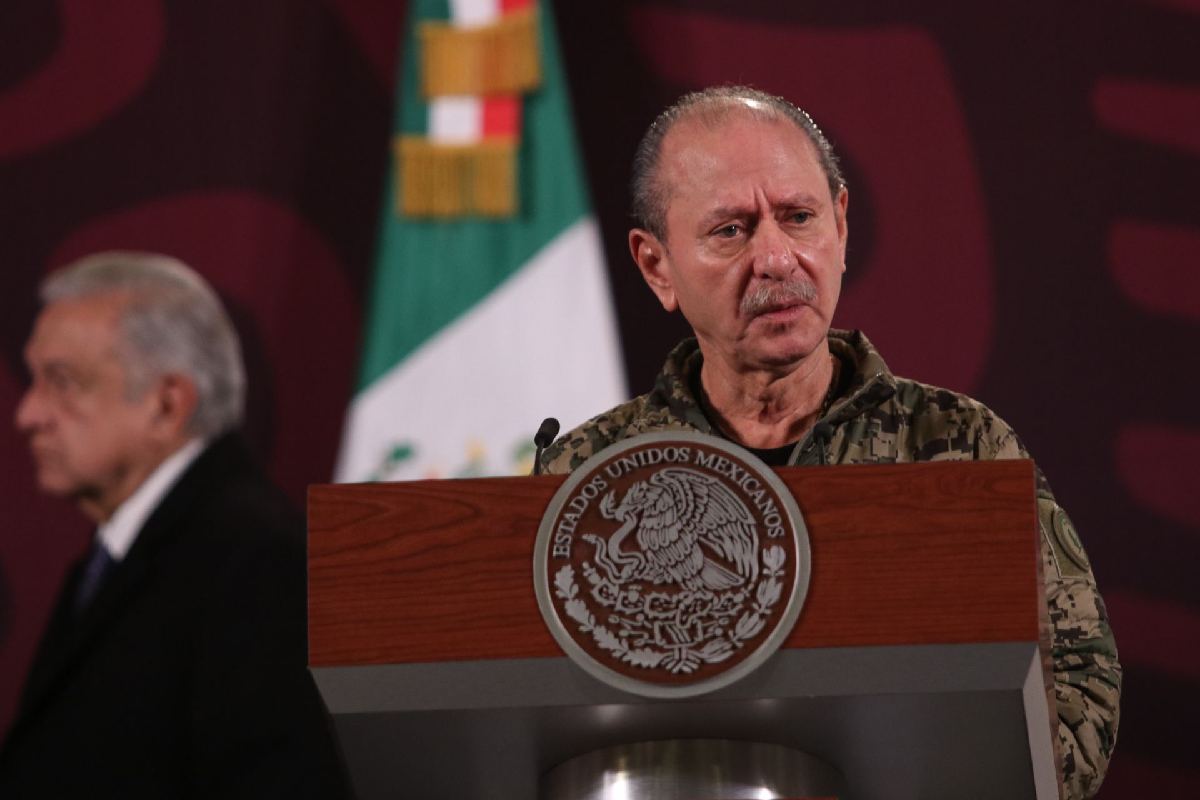 Rafael Ojeda Durán en la mañera de AMLO huachicol fiscal