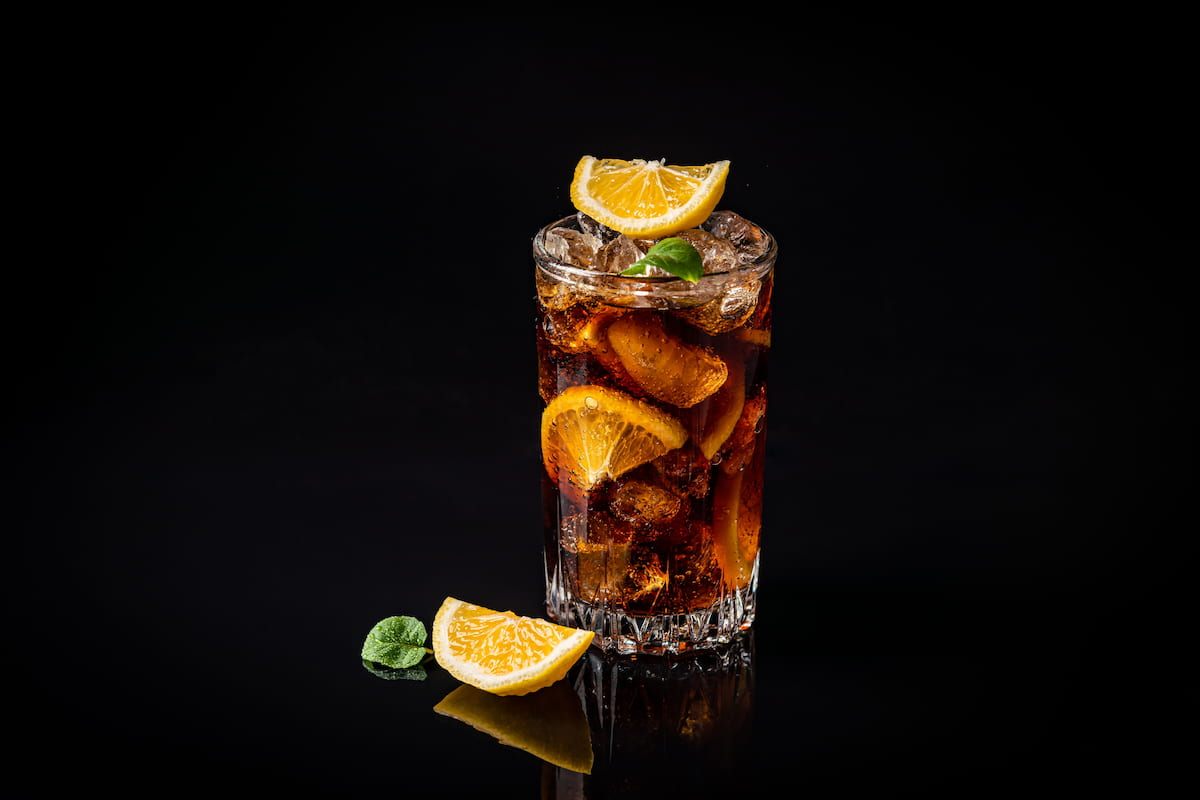 La receta clásica del Long Island Iced Tea y 3 más para innovar
