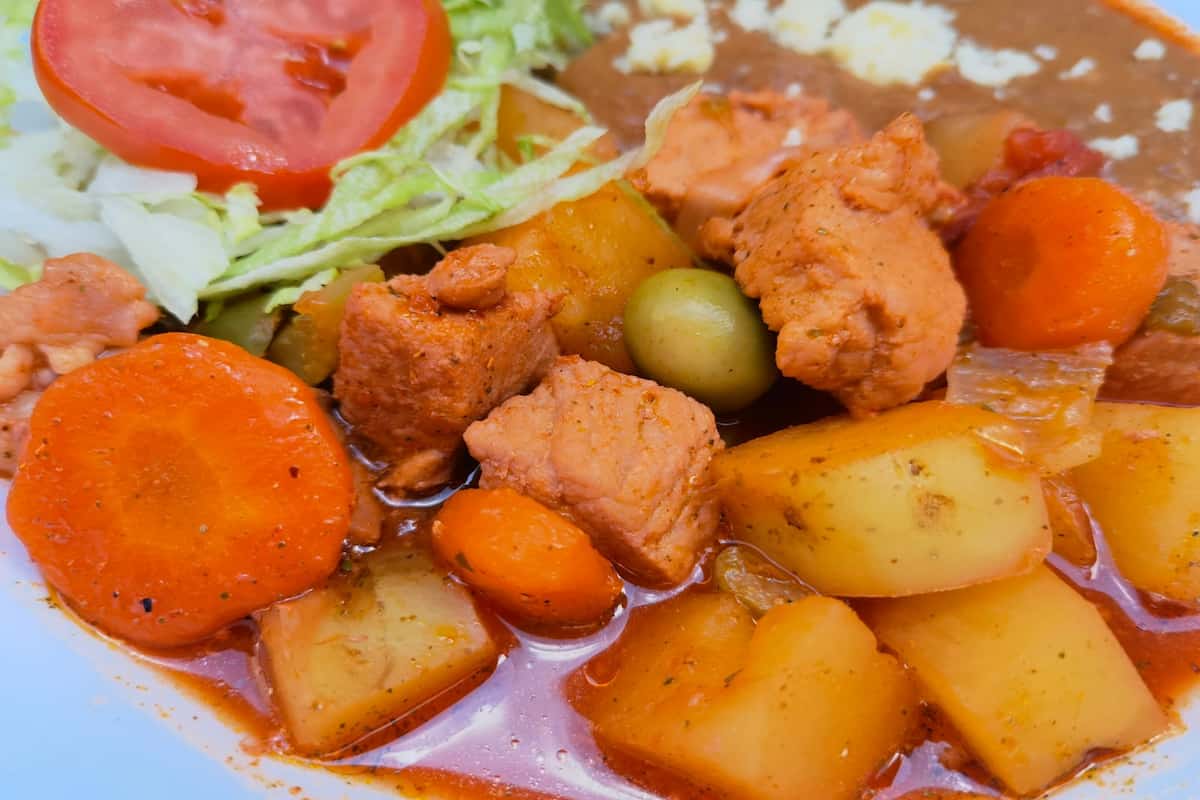 Receta de barbacoa de puerco estilo Sinaloa de la chef Zahie Tellez