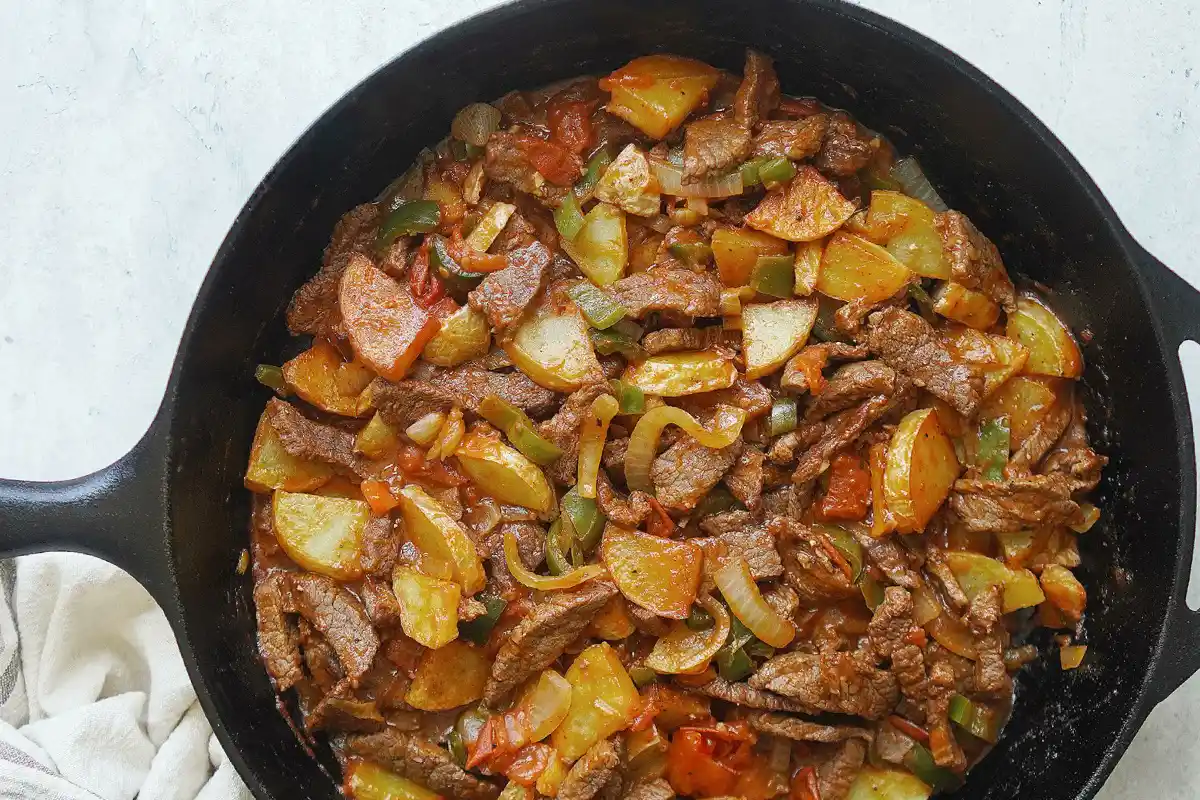 Bistec ranchero, la receta que te hará lucir como un verdadero cocinero