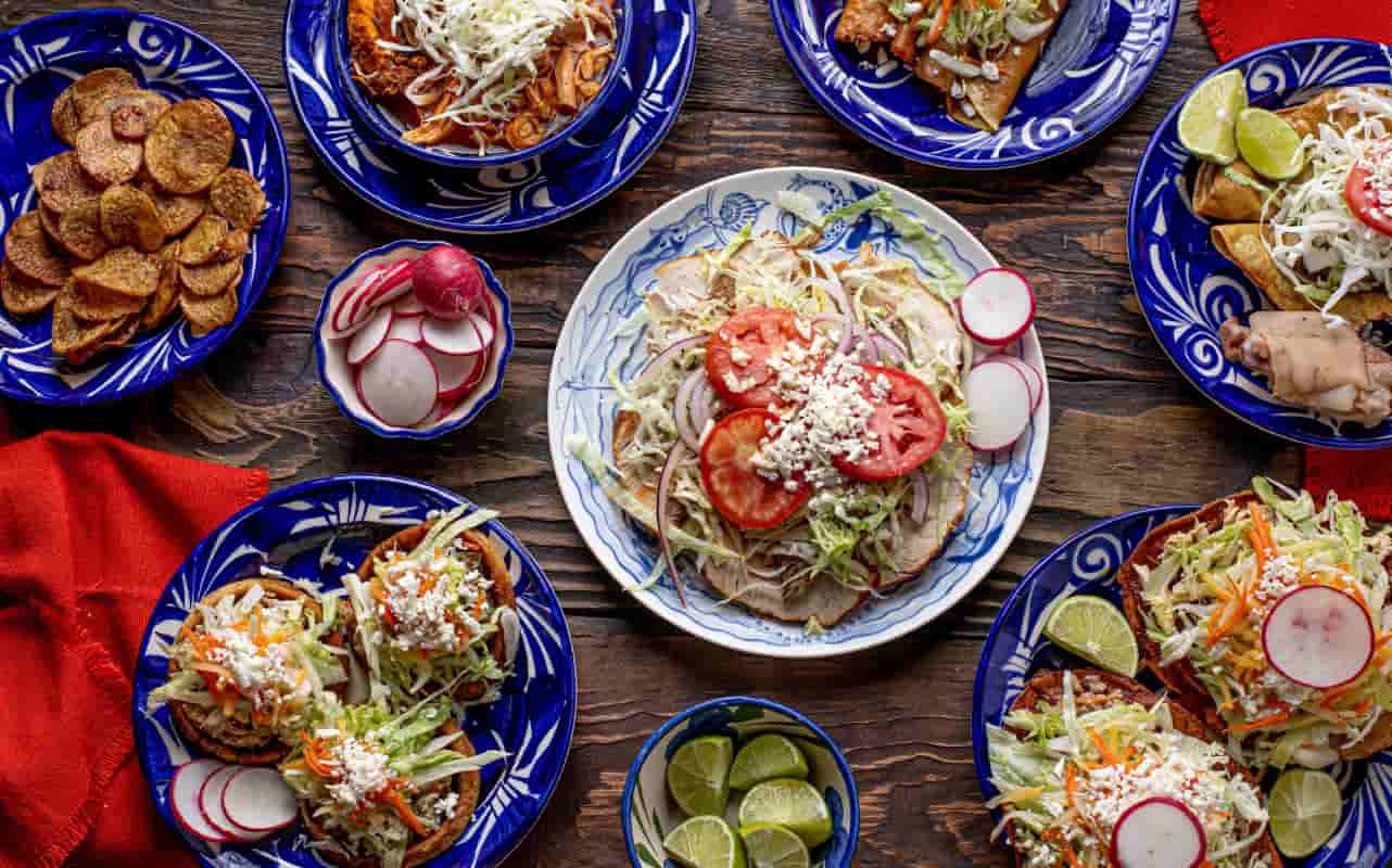 7 guisados para tostadas, el perfecto antojo mexicano para dar el grito 