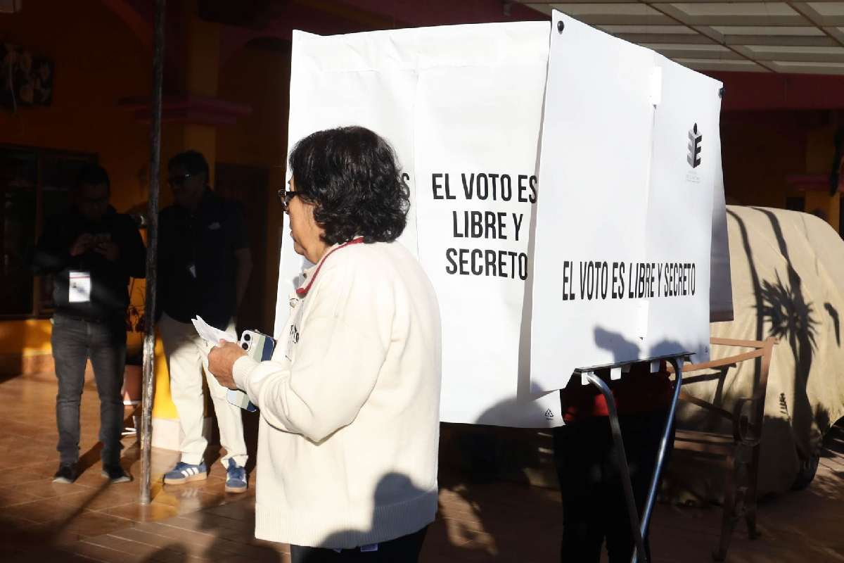 Gobernación reconoce omisión respecto a paridad en Plan B electoral tras críticas