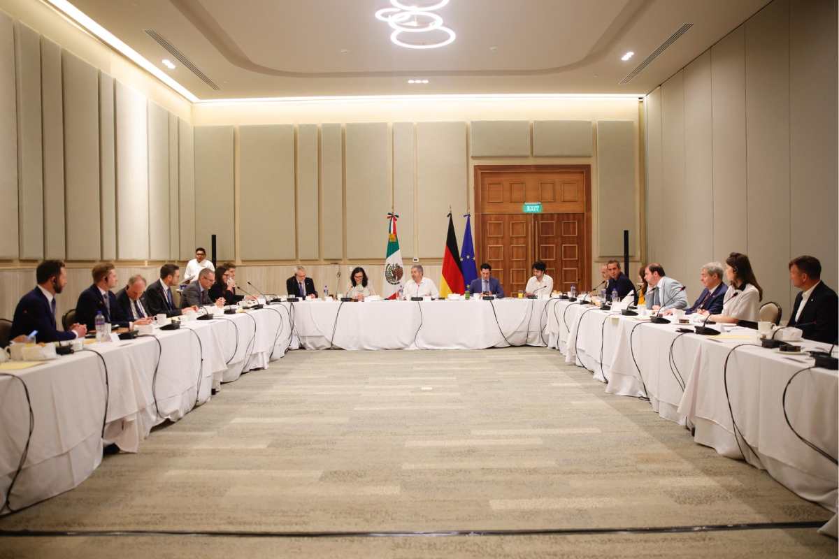 Sheinbaum recibe al presidente de Alemania en Cancún; buscan fortalecer cooperación e inversión