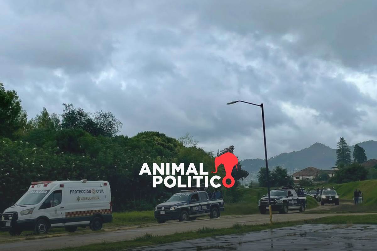 Trasladan a 107 pobladores de Tzanembolóm, Chiapas, que estaban refugiados en escuela por violencia