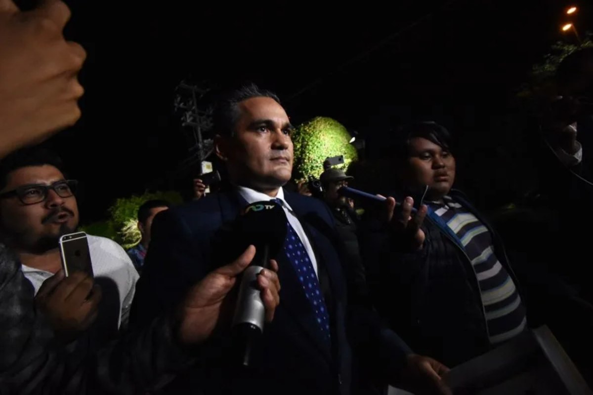 Vinculan a proceso a Jorge “N”, exfiscal de Veracruz, por abuso de autoridad y ejercicio indebido