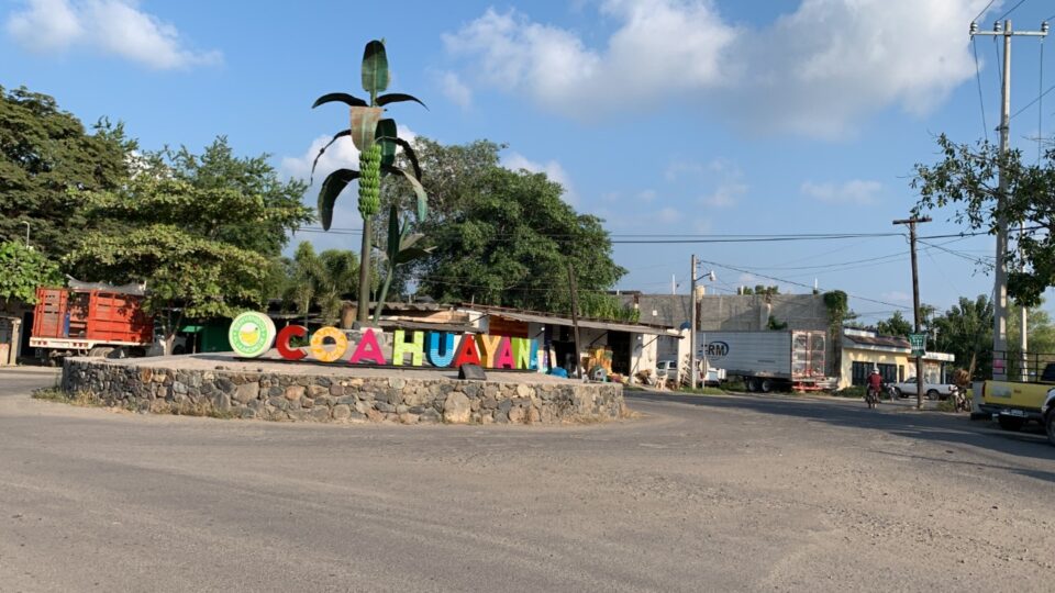 En Michoacán, construyen 'Colonia de la Paz' para desplazados