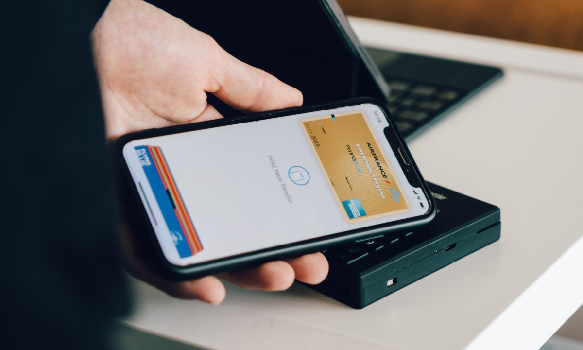 Paga todo con tu celular: *¿Qué es y cómo funciona Apple Pay?*