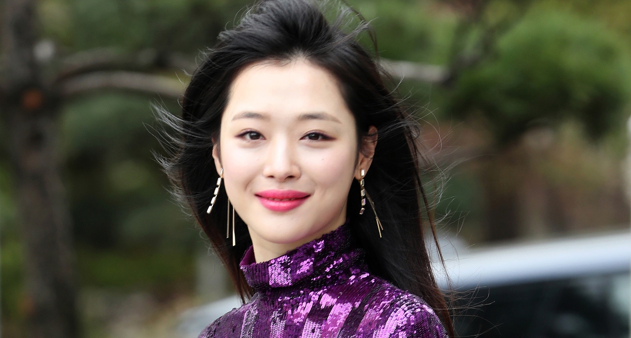 Murió Sulli, *cantante de K-Pop de 25 años que sufría ciberacoso*