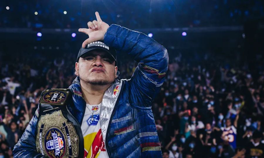 Conoce a *Aczino: el primer mexicano en ser bicampeón* de la Batalla de los Gallos