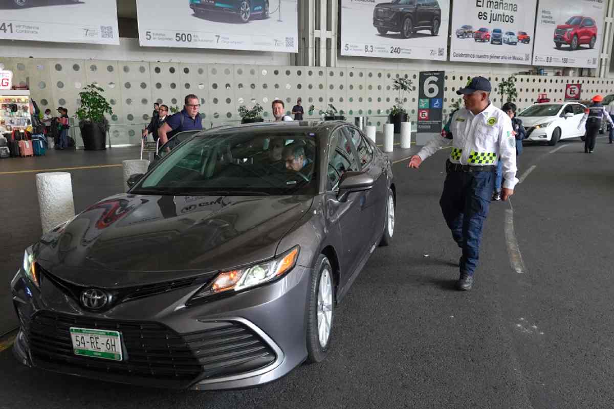 AICM anuncia operativos de la Guardia Nacional contra conductores de apps; Uber afirma que una orden judicial los frena