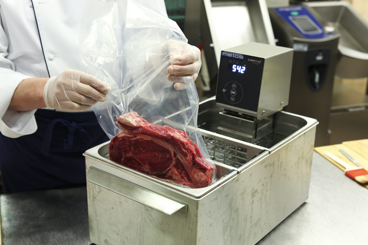 Las ventajas de cocinar al vacío: te contamos del sous vide