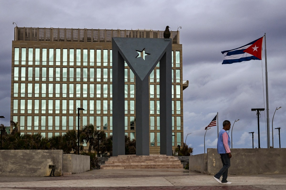 Cuba comienza a restablecer suministro eléctrico tras apagón; Sheinbaum reconoce apertura