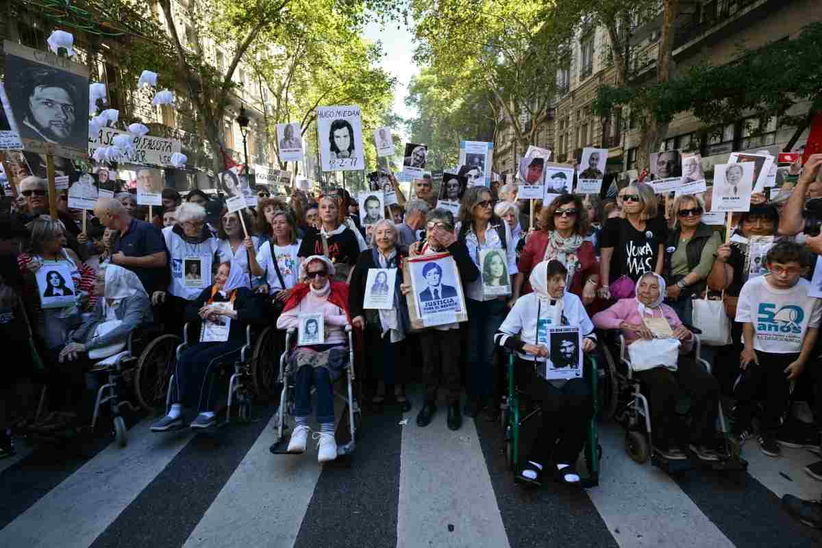 argentina-marcha-contra-el-olvido-medio-siglo-golpe-estado