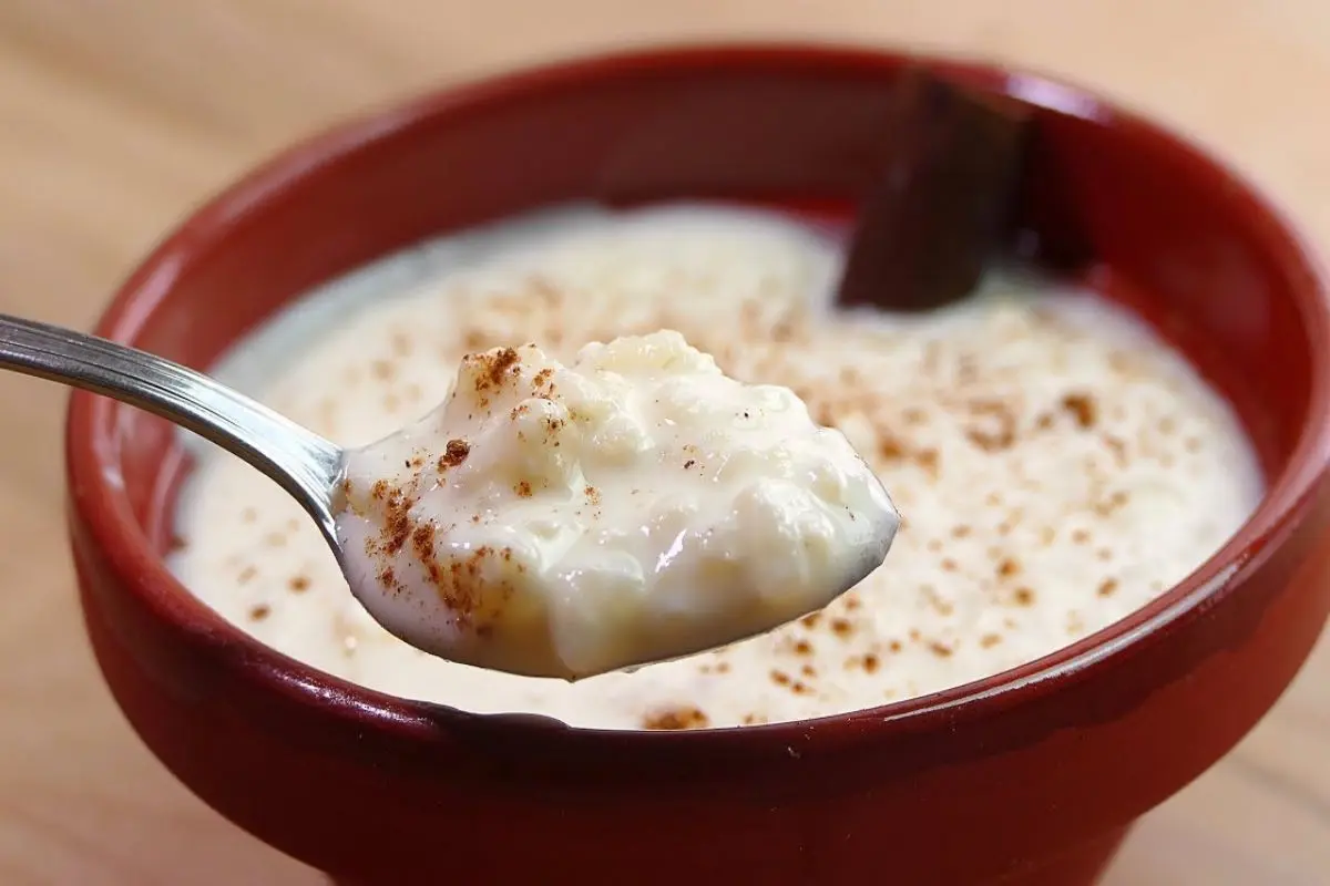 La receta tradicional de arroz con leche, perfecta para el frío