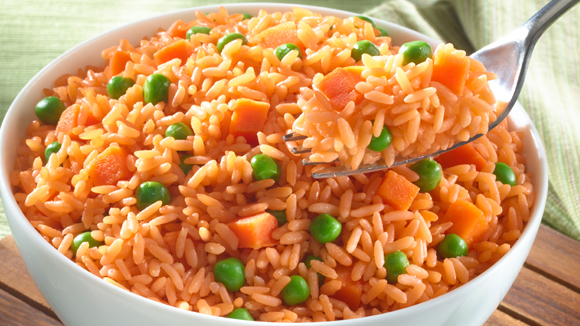 Cómo preparar arroz rojo y otras recetas con productos no perecederos