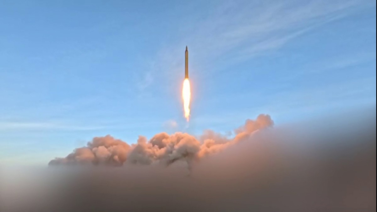 Israel ataca instalación nuclear iraní; Teherán lanza drones contra servicio de inteligencia israelí