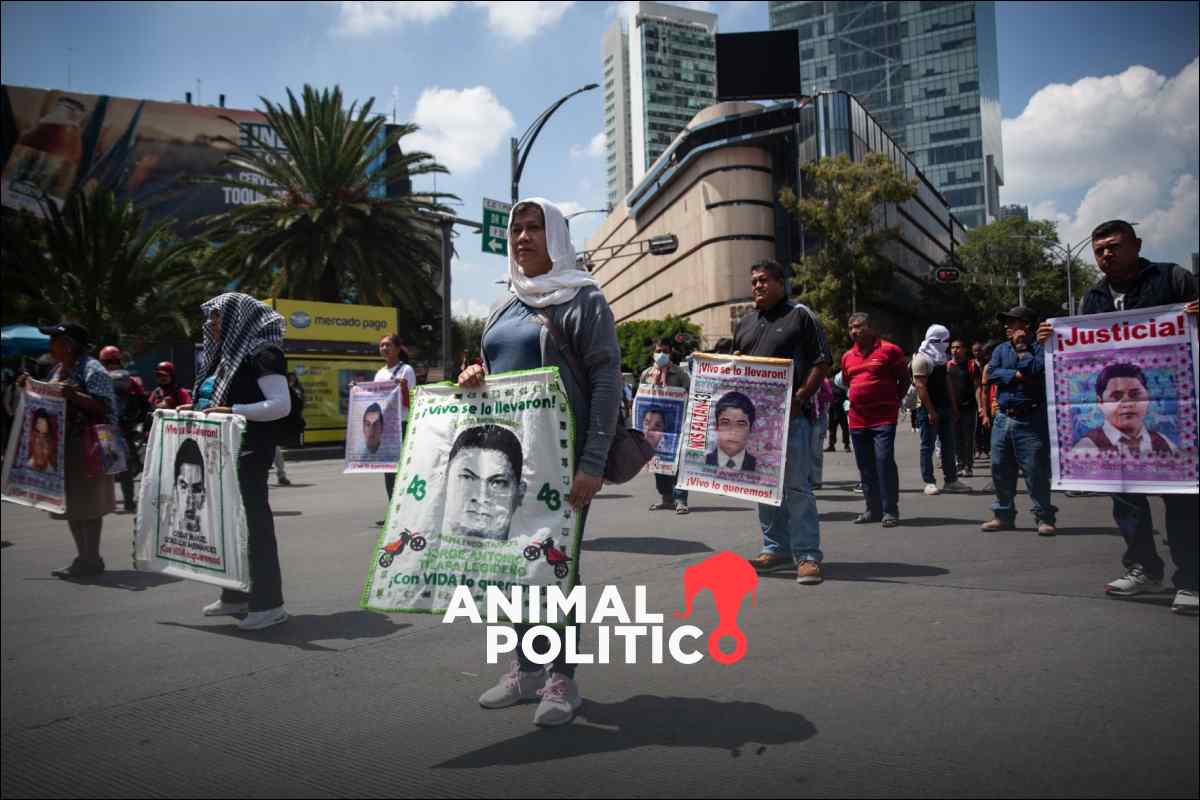 "No nos vamos a dejar hasta saber dónde están": padres de los 43 de Ayotzinapa a 11 años del caso