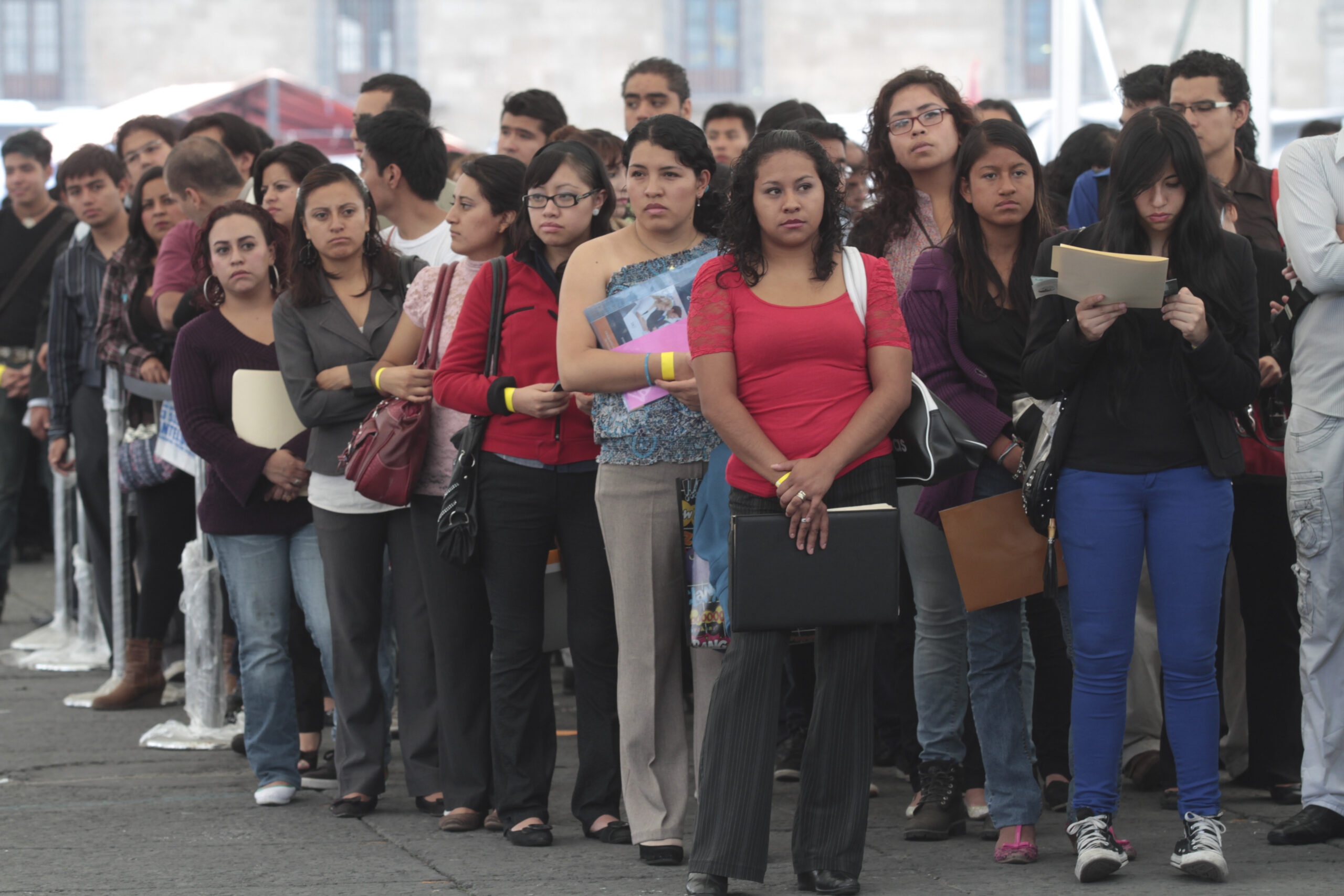 No hay cobros para programa de becas: Secretaría del Trabajo alerta sobre mensajes falsos