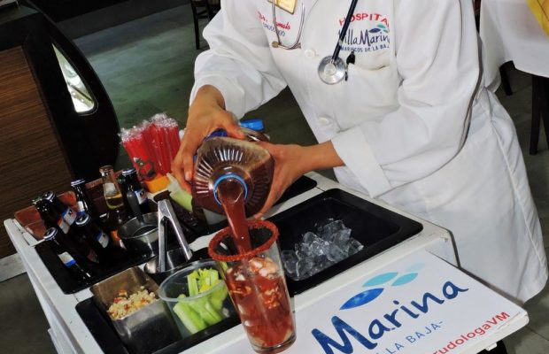 Conoce a la Dra Clamato, la única crudóloga de México