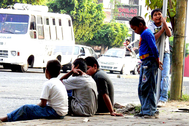 Niños de la calle: Víctimas de explotación, violencia y crimen