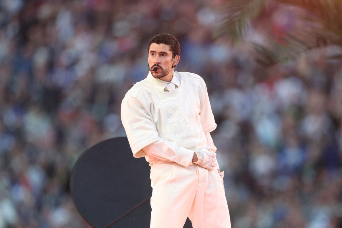 Bad Bunny es reconocido en PR por contribuir a la proyección de la lengua hispana