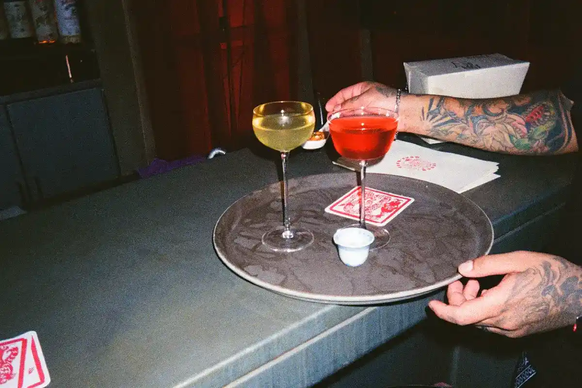 Bar hopping en CDMX: una ruta de bares imperdible en la Cuauhtémoc