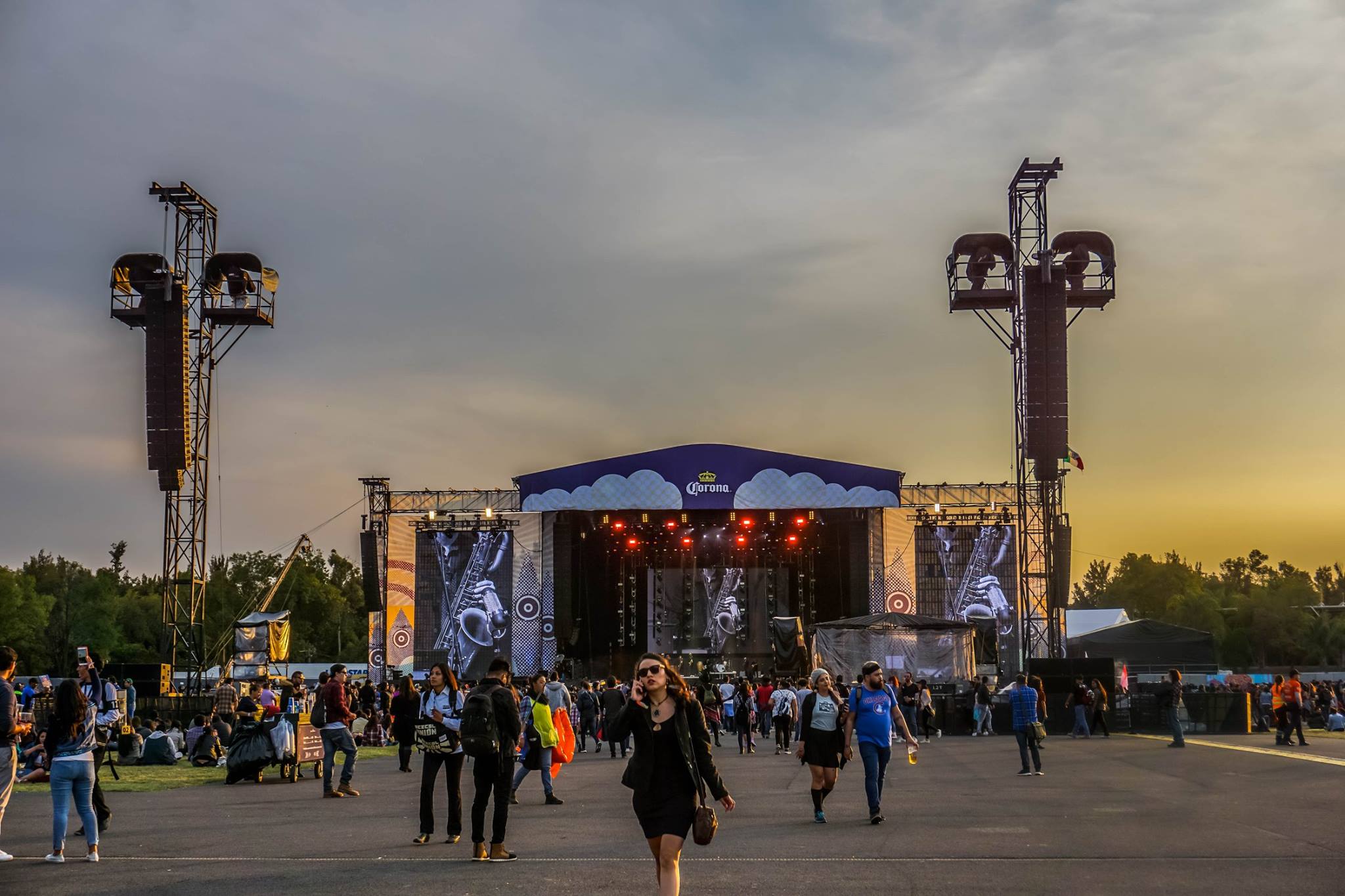 ¿Estás listx? ¡Ya tenemos *horarios para el Corona Capital 2019*!