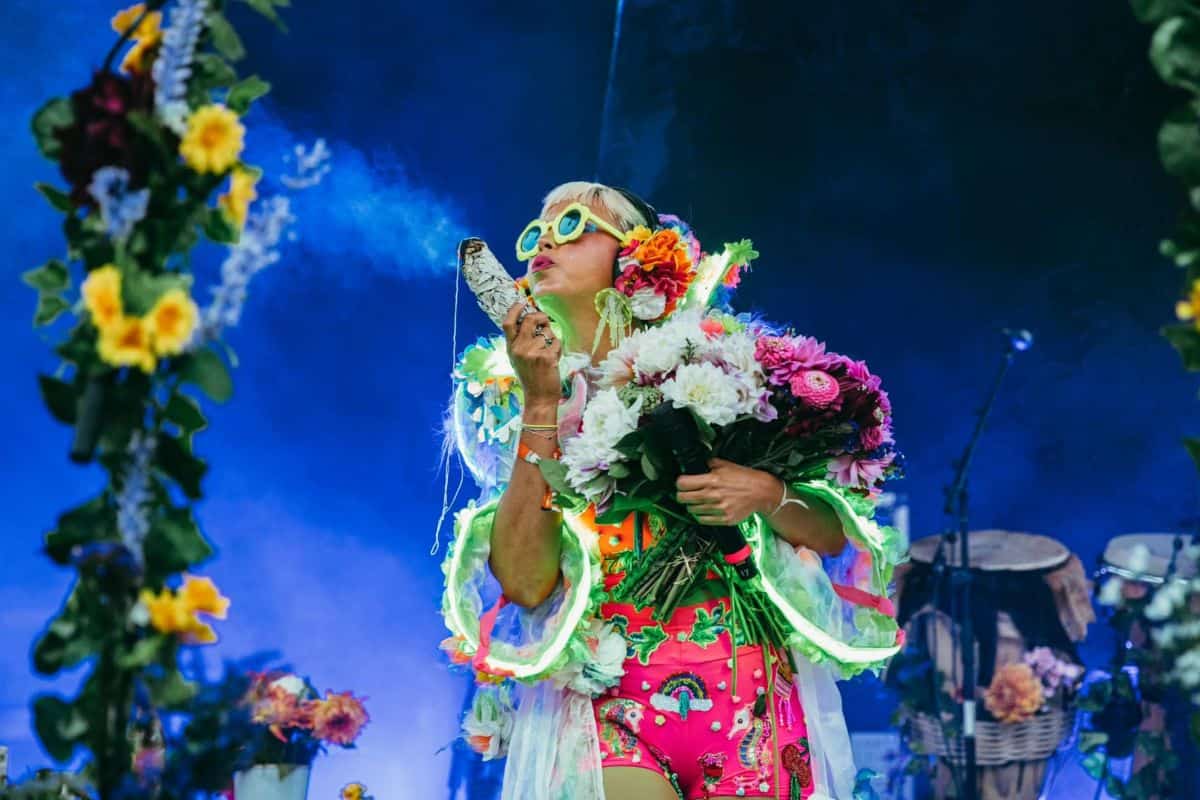 ¡Concierto GRATIS de Bomba Estéreo en el Zócalo de la CDMX!
