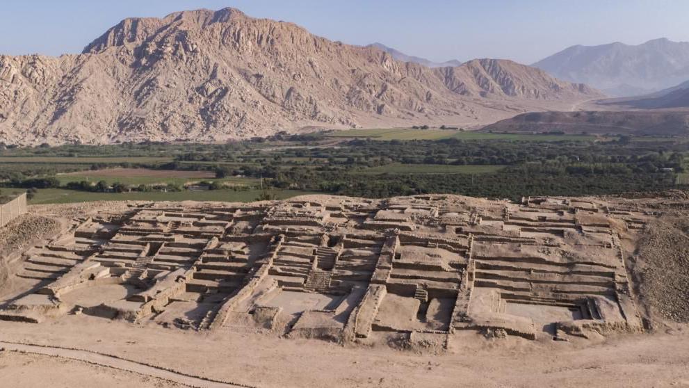 Arqueólogos peruanos descubren una ciudad de 3.500 años que conectaba el Pacífico con los Andes y la Amazonía