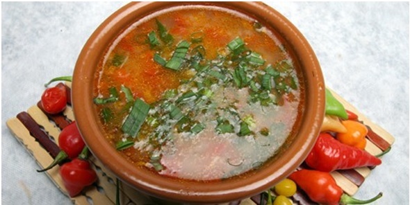 Caldo de <i>Piranha</i>, un mito que muerde