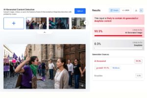 La lámina que muestra a una mujer gritándole a otra enfrente de una iglesia no es de la marcha del 8M, sino que fue generada con inteligencia artificial.