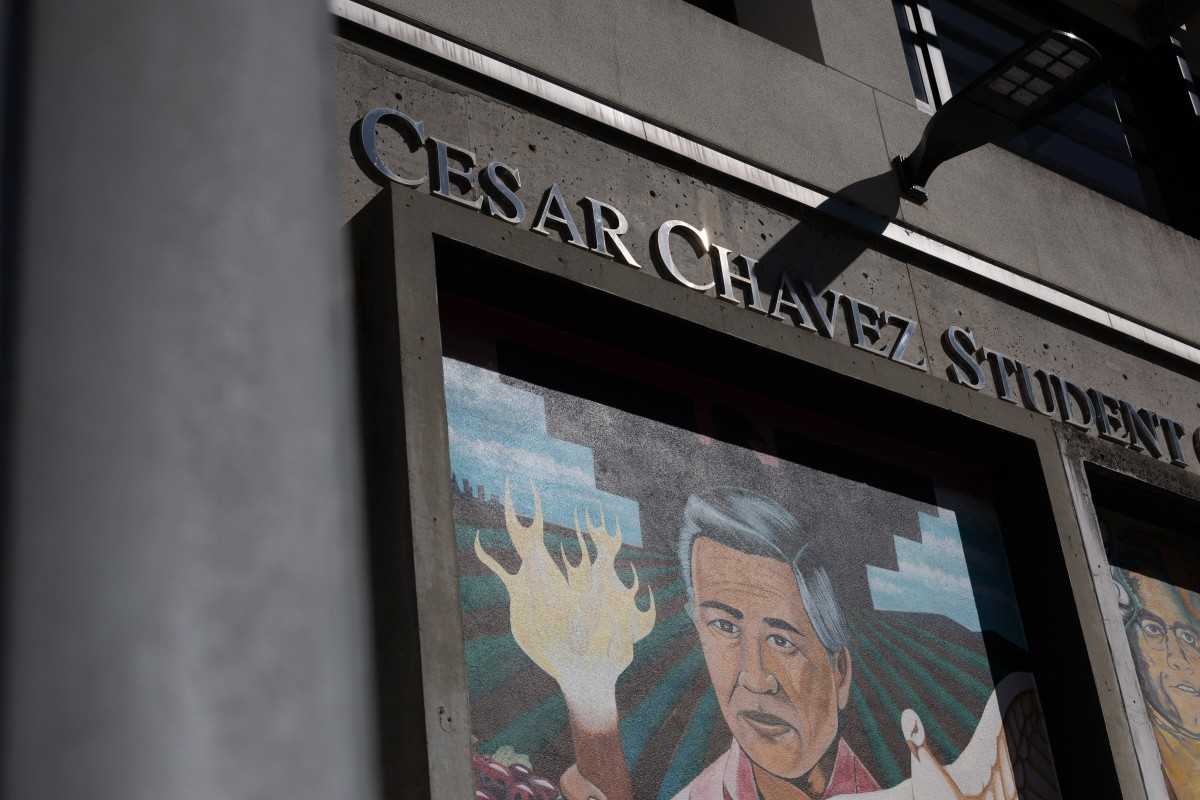 César Chávez, líder del movimiento latino por derechos civiles en EU, es acusado de abusos sexuales por varias mujeres: NYT