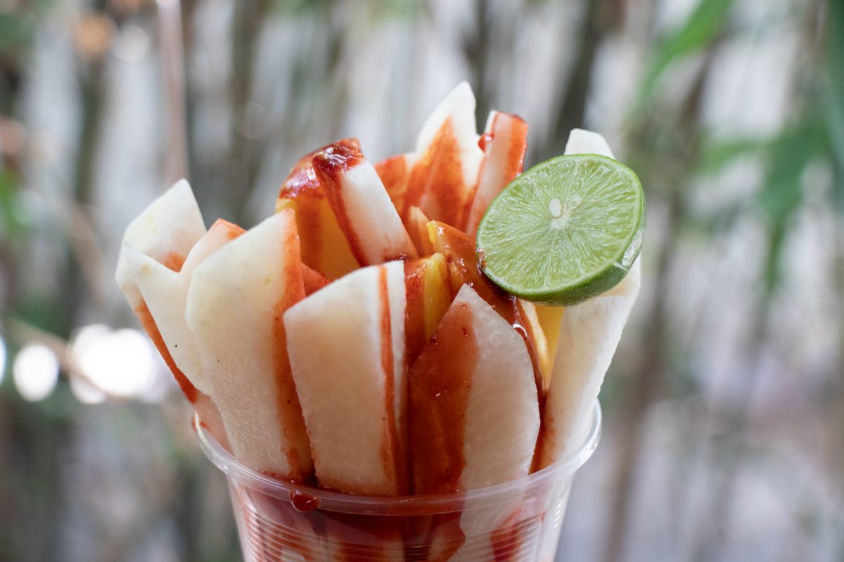 Cómo preparar chamoy casero y otras salsas para botanas