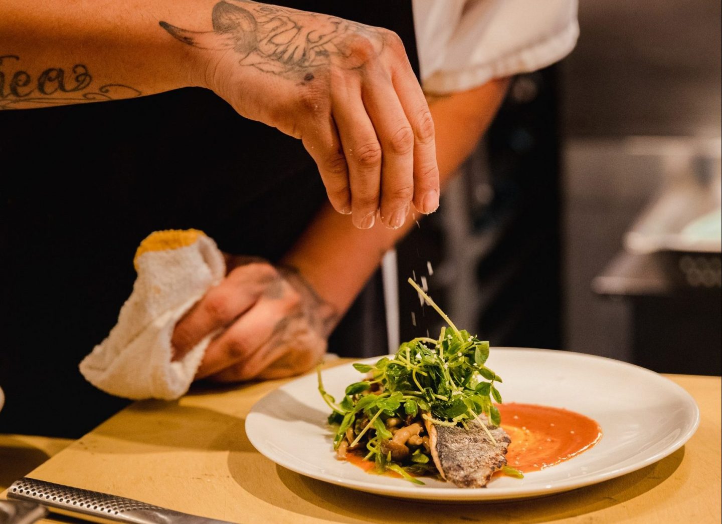 Los básicos para cocinar como un chef según Anthony Bourdain