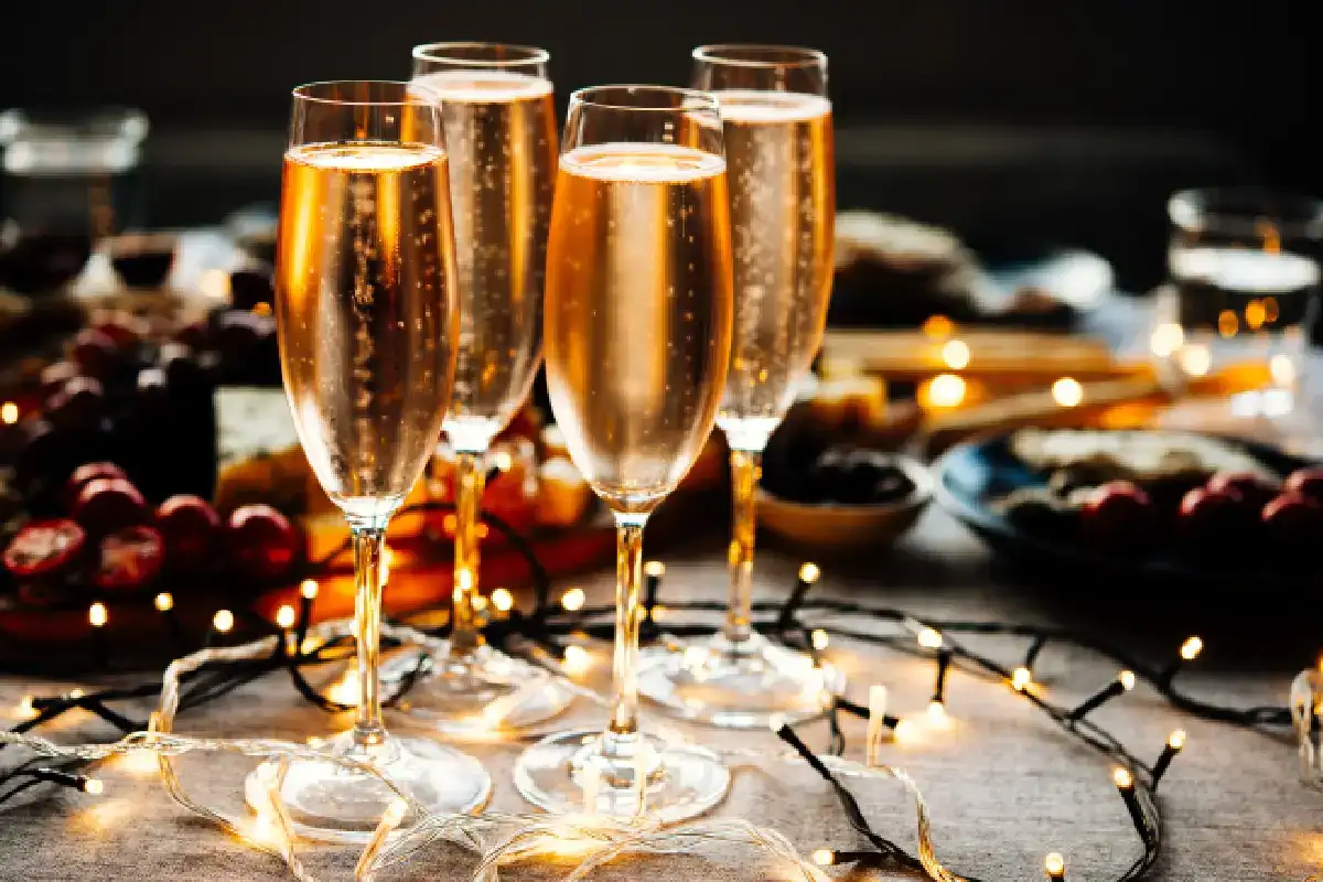 ¿Sidra, espumoso o champagne? Cuál es la mejor para brindar